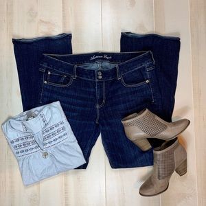 American Eagle Dark Wash Artist Jeans